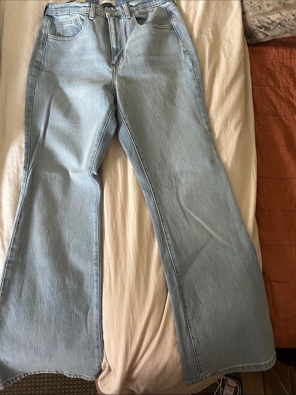 Universal Thread Light Wash Flare Jeans